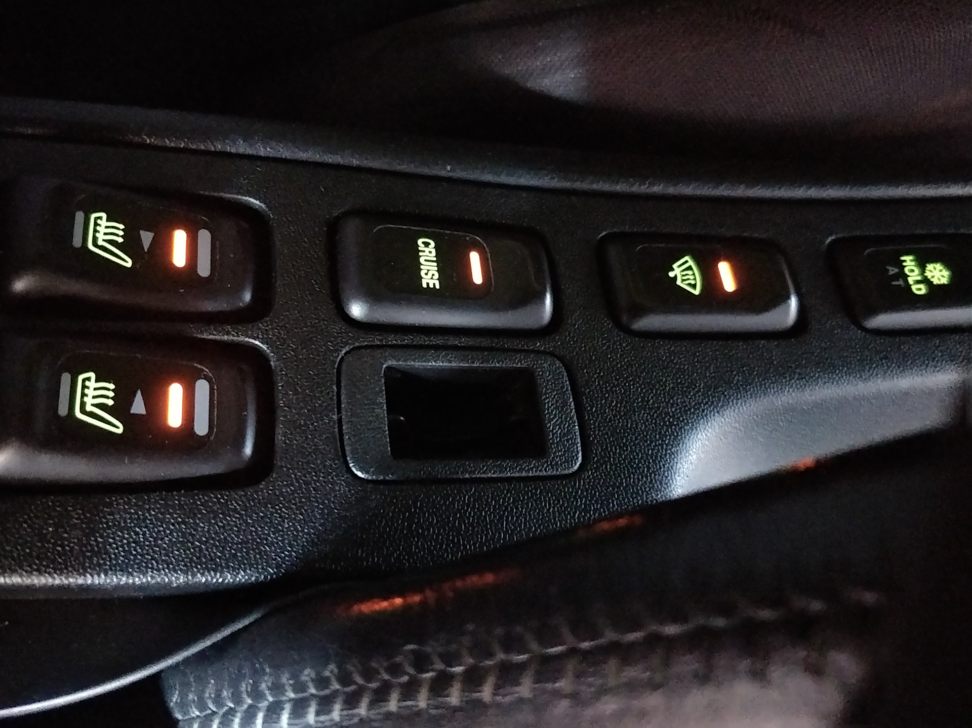 Пропала подсветка кнопок. Кнопка на Субару Легаси. Подсветка кнопок рав 4. Subaru Outback 2002 подсветка кнопок. Субару Легаси 1992 подсветка кнопок.