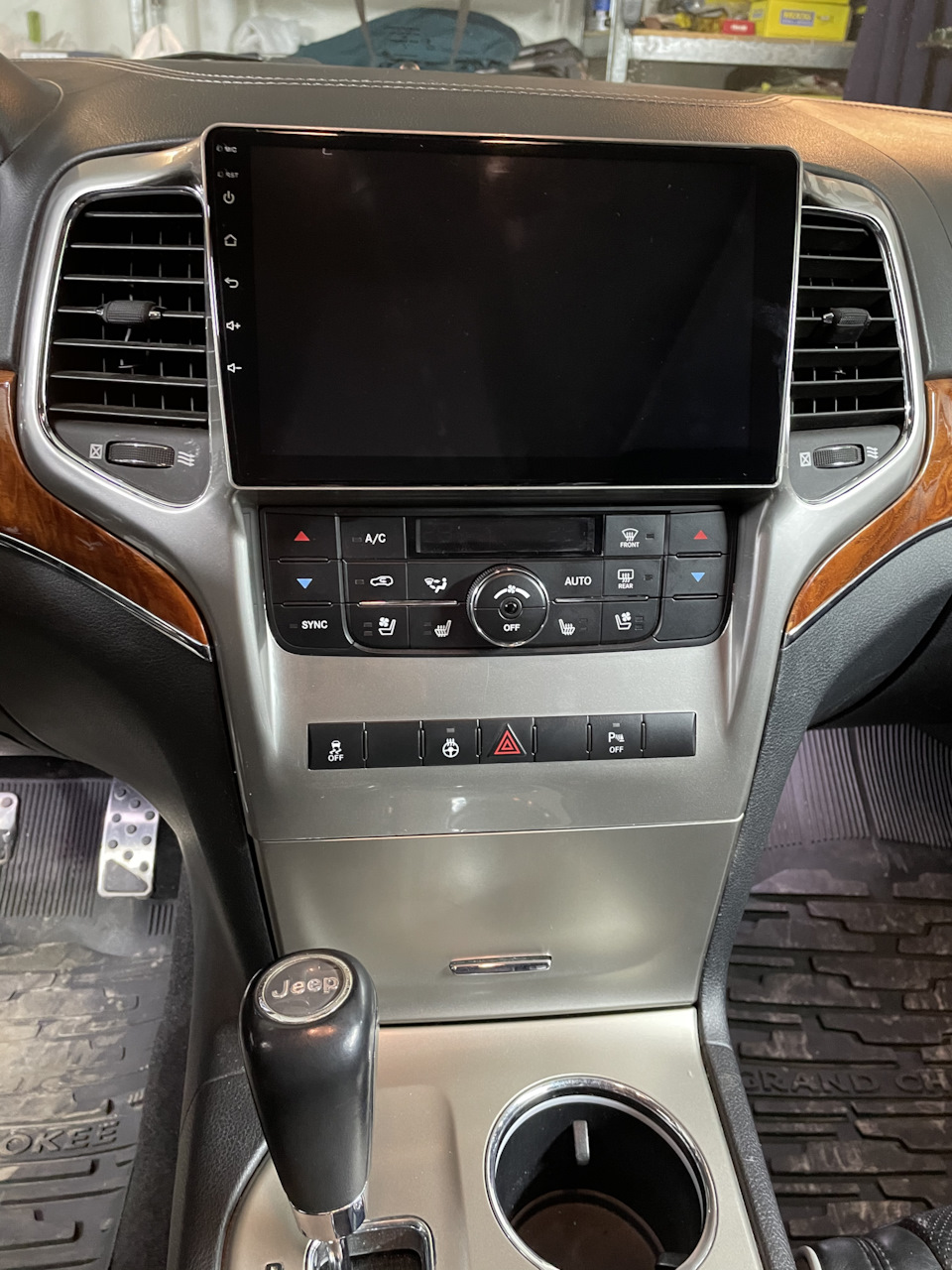 итого — Jeep Grand Cherokee (WK2)