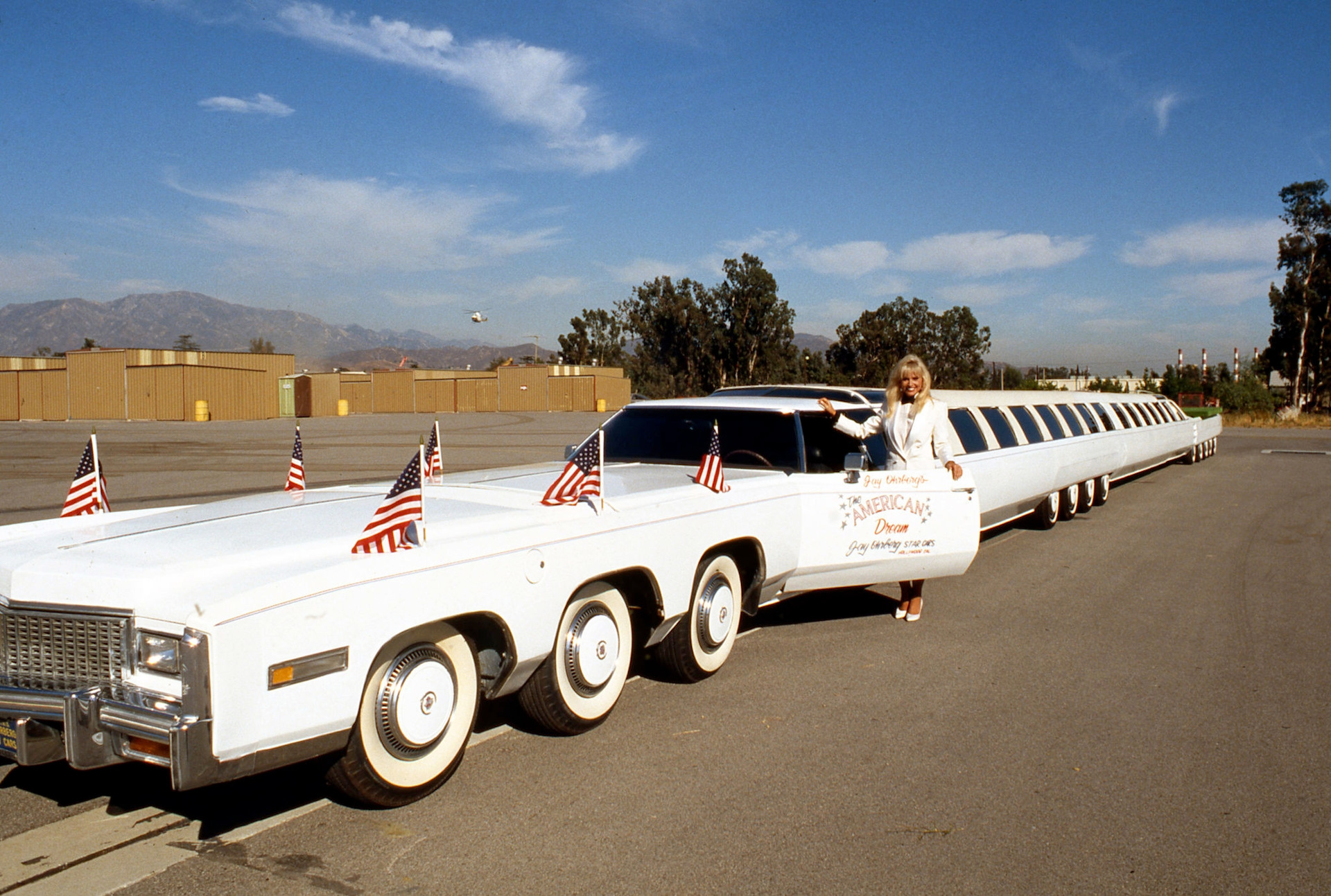 Удлиненные авто. Лимузин Джей Орберг.. Самый длинный лимузин в мире American Dream. Самый длинный лимузин американская мечта. Лимузин Американ Дрим.