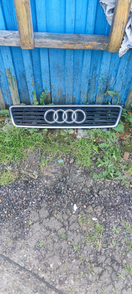 Решетка радиатора Ауди а6с5 на Audi A6 (C5). Б/у | 2 000 ₽ в городе ...