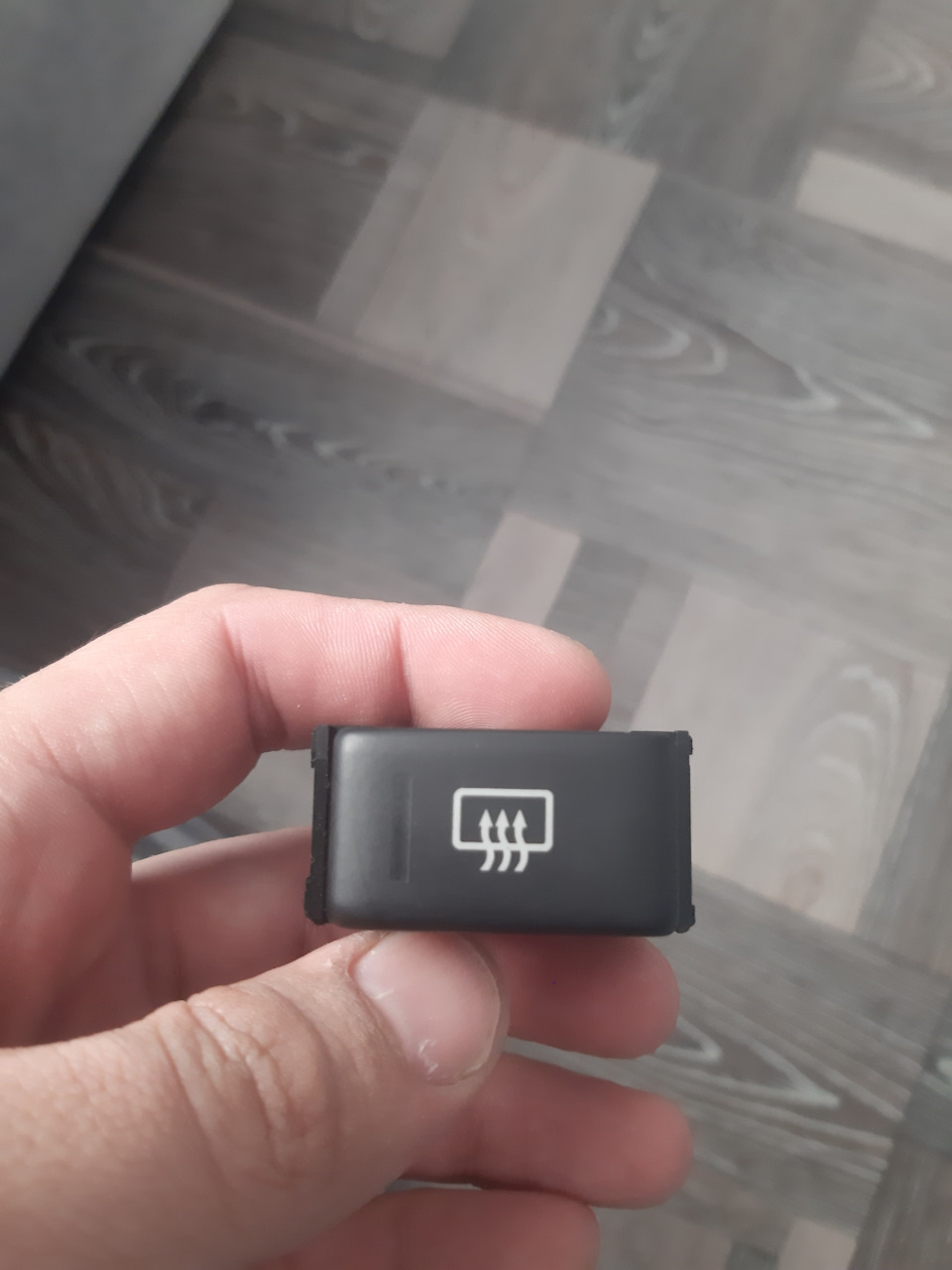 Помощь в подключении кнопки обогрева заднего стекла — Nissan Sunny (N16 ...