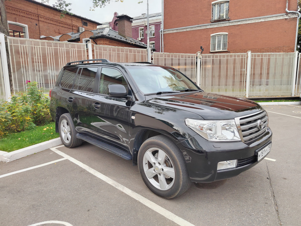 312 тысяч. Toyota Land Cruiser 2008. Крузак 2008 года.