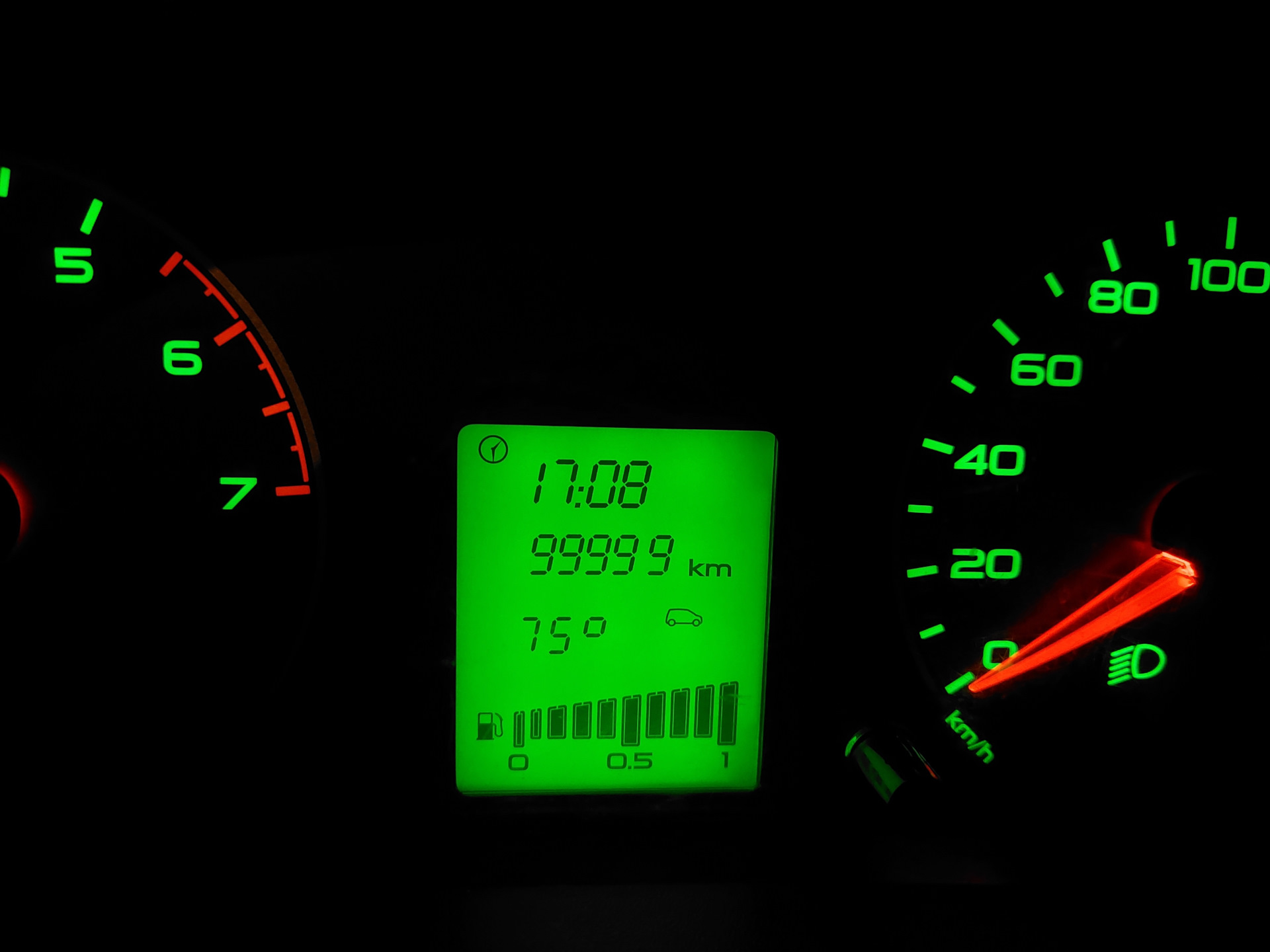 Юбилей) — Lada Гранта, 1,6 л, 2018 года | фотография | DRIVE2