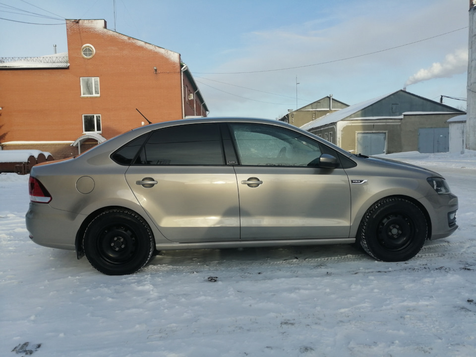 Новые диски мне в Поло😁 — Volkswagen Polo Sedan, 1,6 л, 2016 года ...