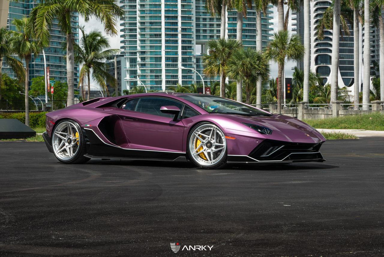 Lamborghini Aventador lp780