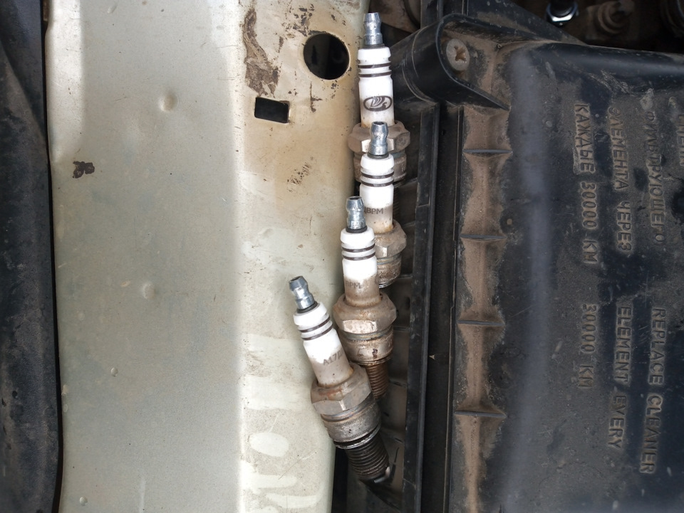 И свечи, сказали мне-До встречи! — Lada Калина хэтчбек, 1,6 л, 2008 ...