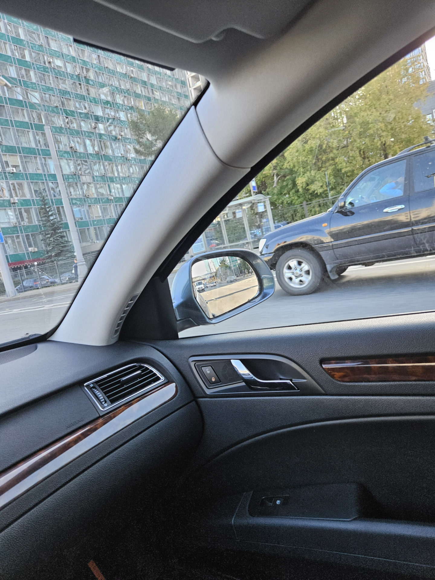 Зеркала на месте. — Skoda Superb Mk2, 1,8 л, 2014 года | запчасти | DRIVE2