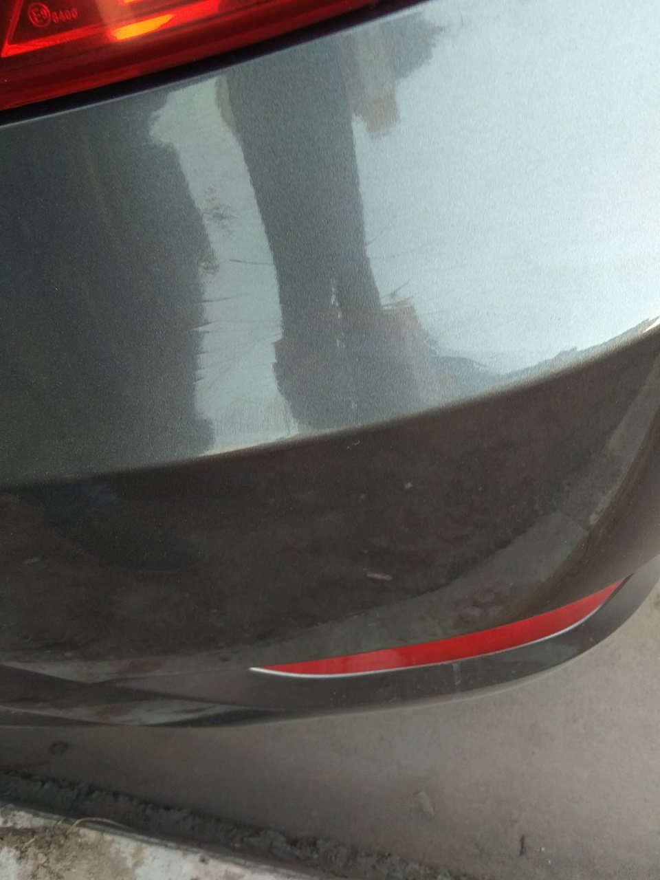 Вмятина от столбика — Hyundai Solaris Hatchback