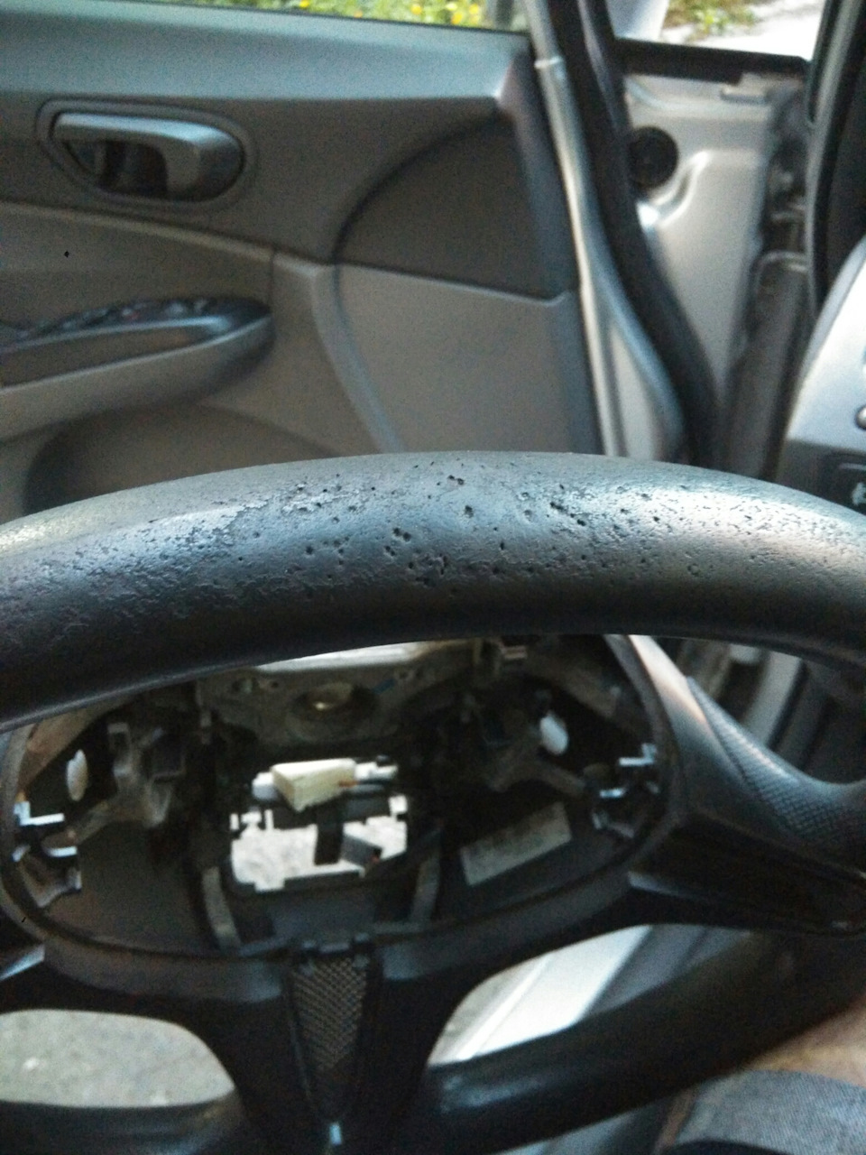 Обтяжка руля кожей с жопы дракона — Honda Civic 4D (8G), 1,8 л., 2008 ...