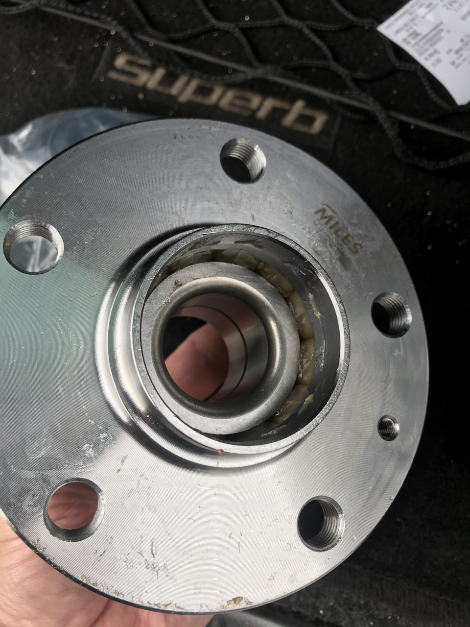 Смазки не пожалели — Skoda Superb Combi (Mk2)