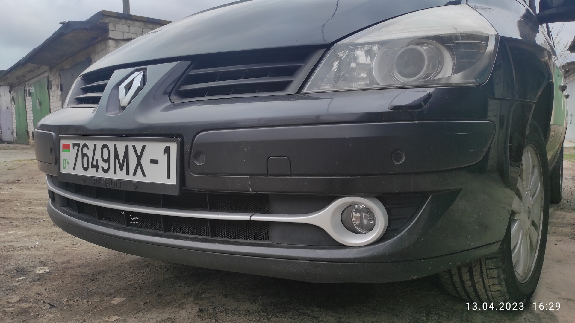 Привел в порядок бампера — Renault Espace IV, 2 л, 2007 года | кузовной  ремонт | DRIVE2