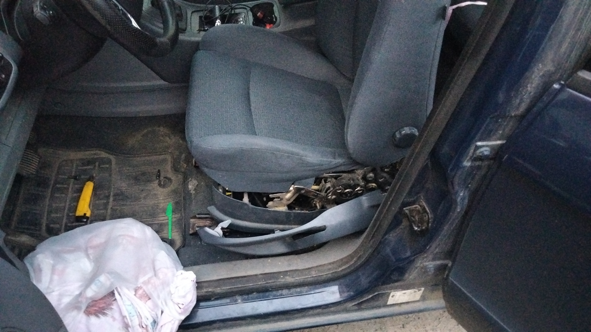 Датчик ремня безопасности — Ford S-Max (1G), 2 л, 2009 года ...