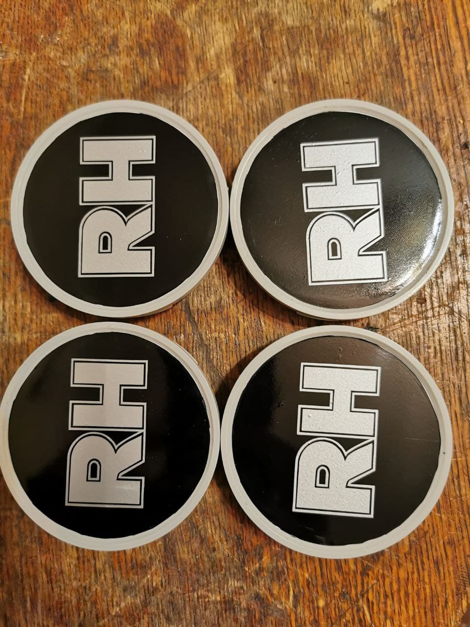 Воссоздано с оригинальных колпачков — Toyota Corolla Levin (AE110/111)