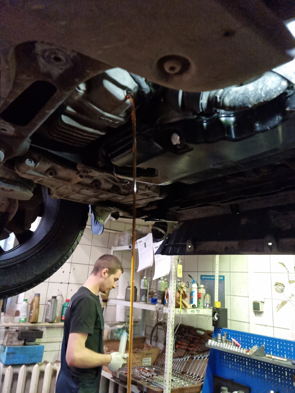 Заменил масло в раздатке и заднем редукторе — Skoda Kodiaq, 2 л, 2019 ...