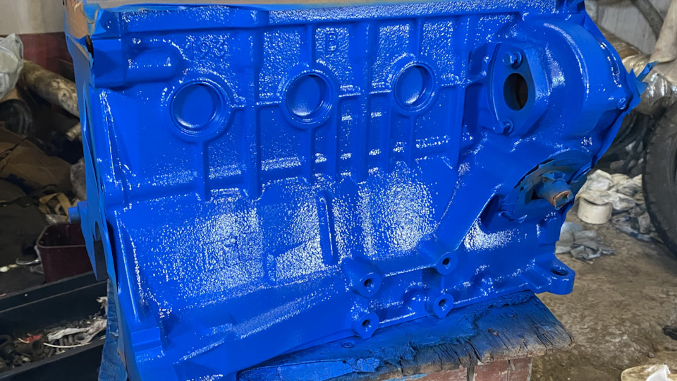 После запрессовки пальца в шатун, поршень стал ходить туго в пальце ...