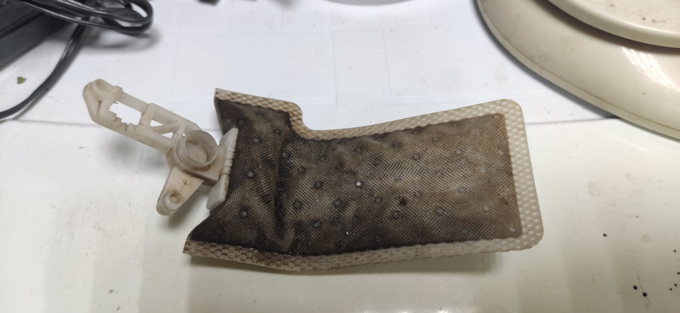 Замена сетки бензонасоса в баке — Volkswagen Passat CC, 1,8 л, 2012 ...