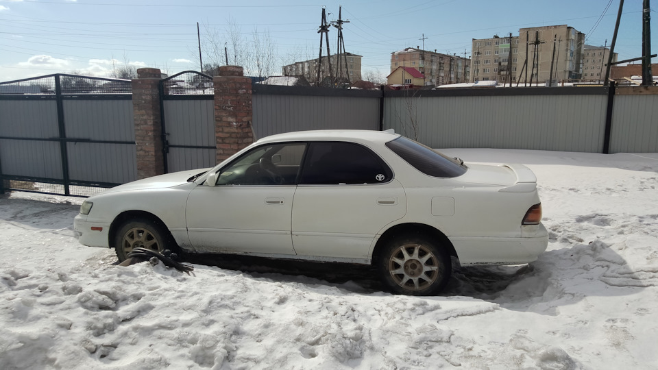 Toyota Camry Prominent (V30) 2.5 бензиновый 1993 | Белая Фурия на DRIVE2