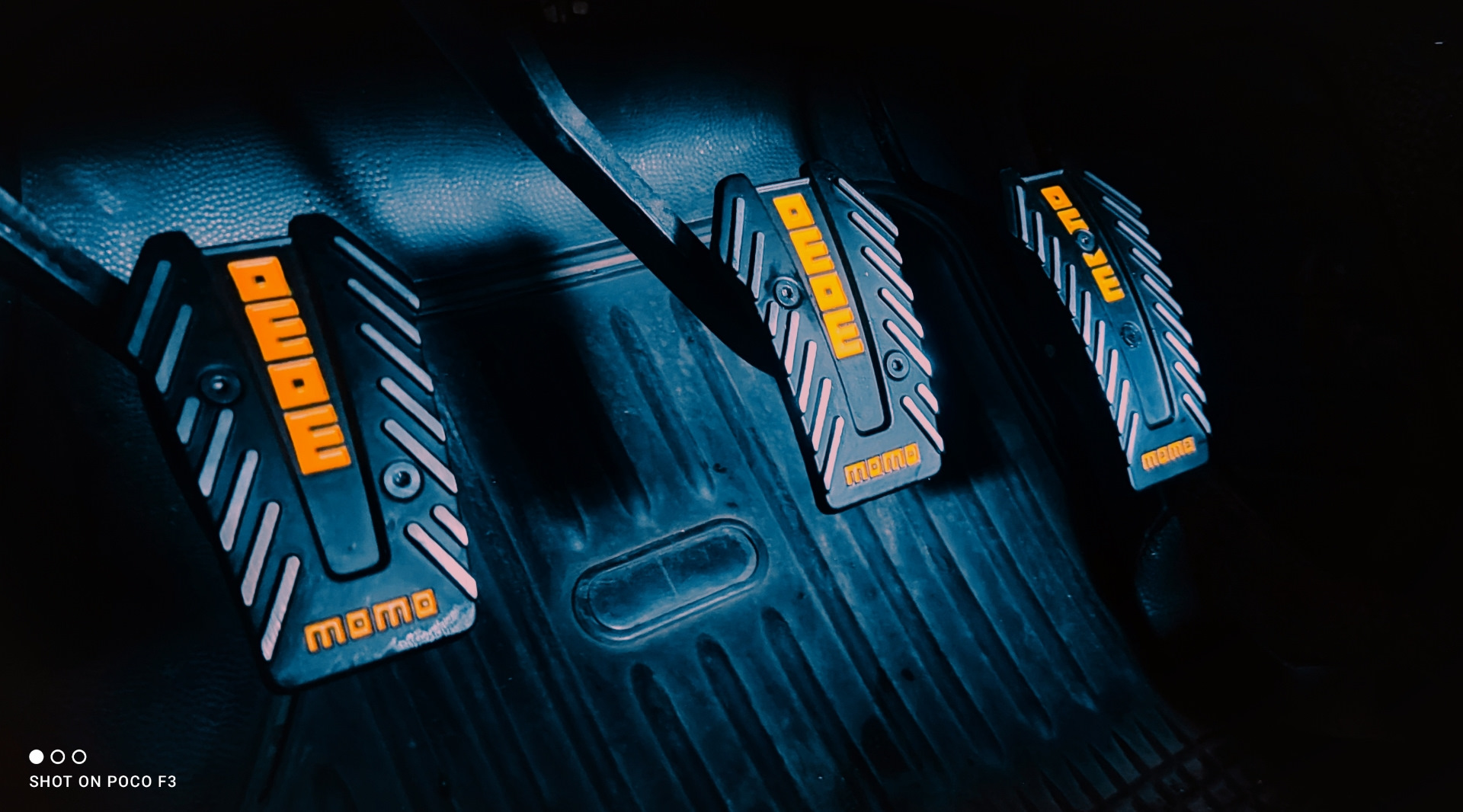 Накладки на педали ;) — Toyota Camry (XV10), 3 л, 1995 года | тюнинг ...