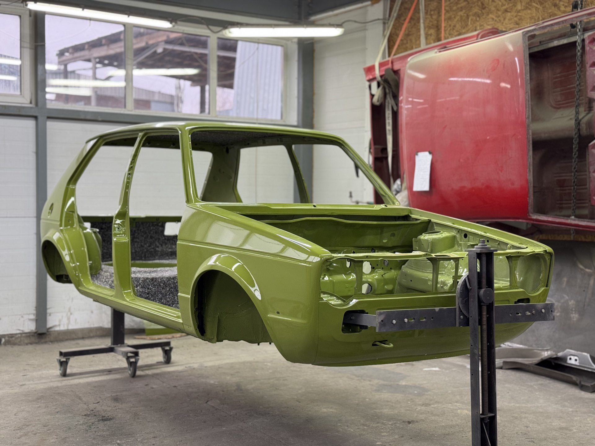 Антикор полостей — Volkswagen Golf Mk1, 1,1 л, 1982 года | кузовной ...