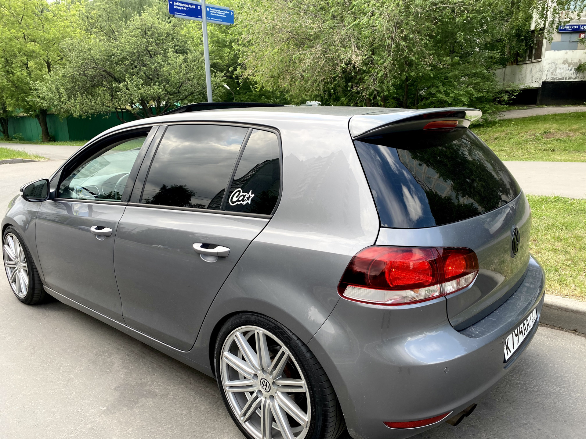 Спойлер golf 6 — Volkswagen Golf Mk6, 1,4 л, 2010 года | тюнинг | DRIVE2