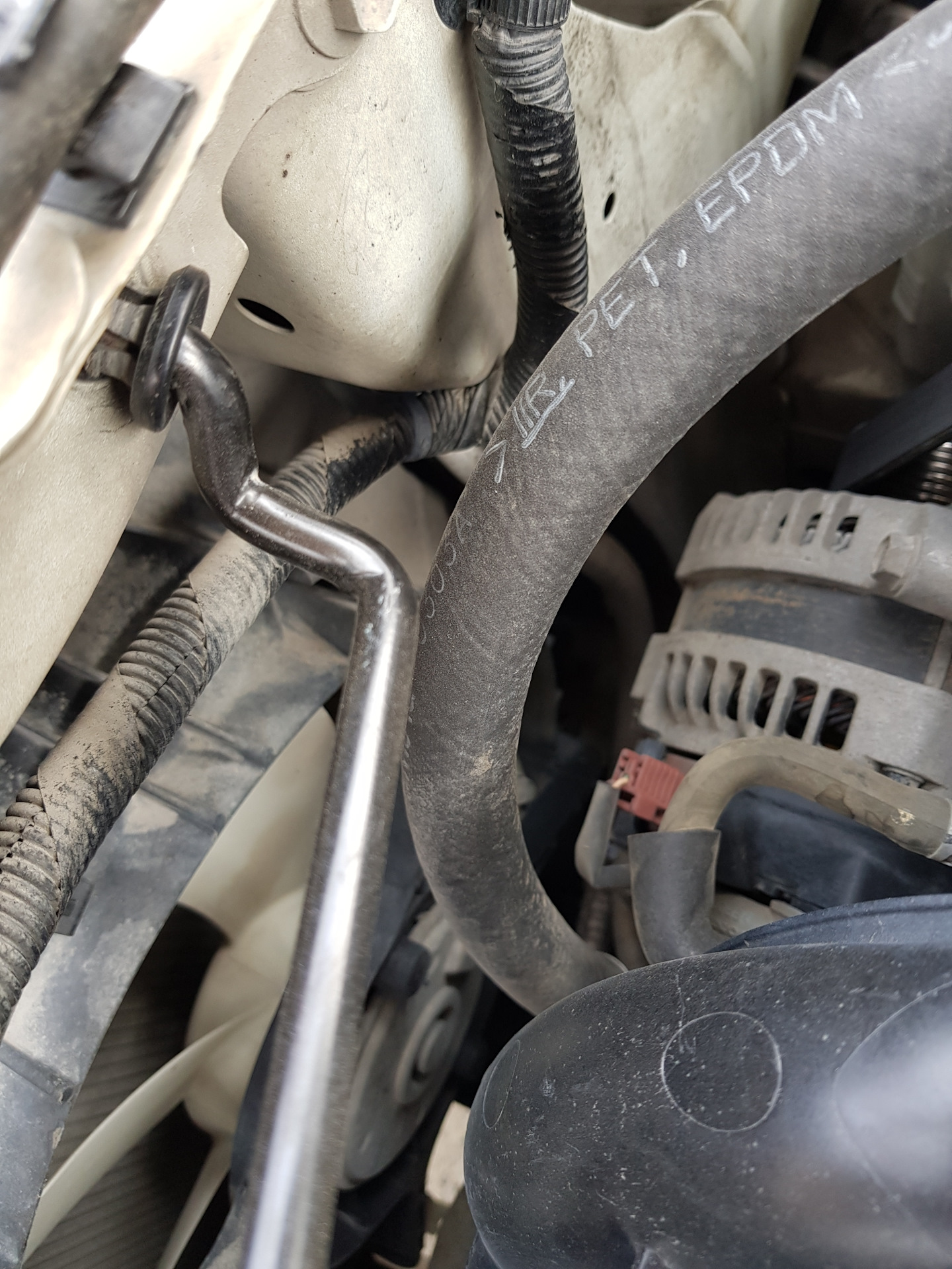 Клипса держателя капота — Honda CR-V (RM), 2,4 л, 2013 года | запчасти ...