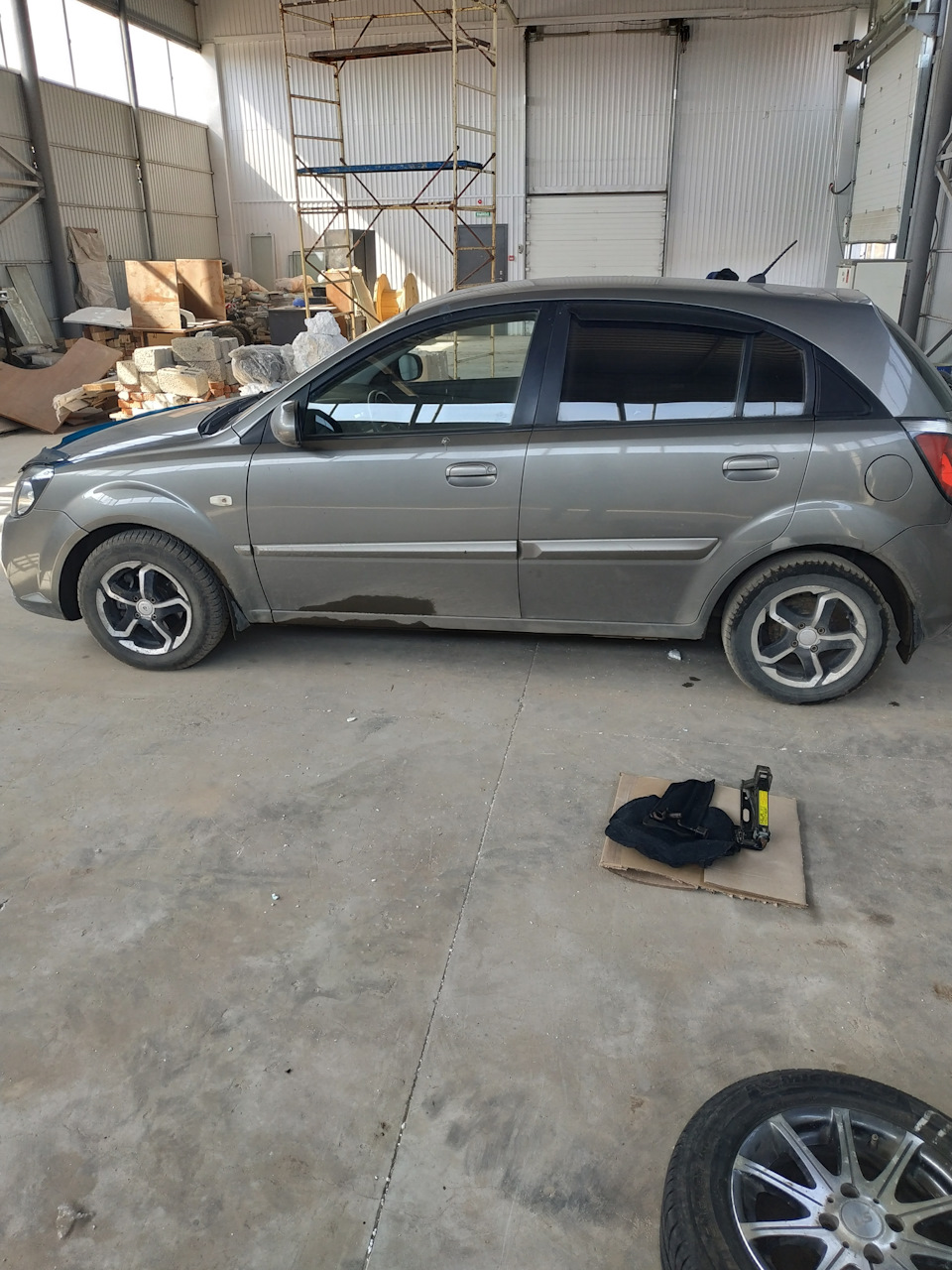 замена колес — KIA Rio (2G), 1,4 л, 2010 года | колёсные диски | DRIVE2