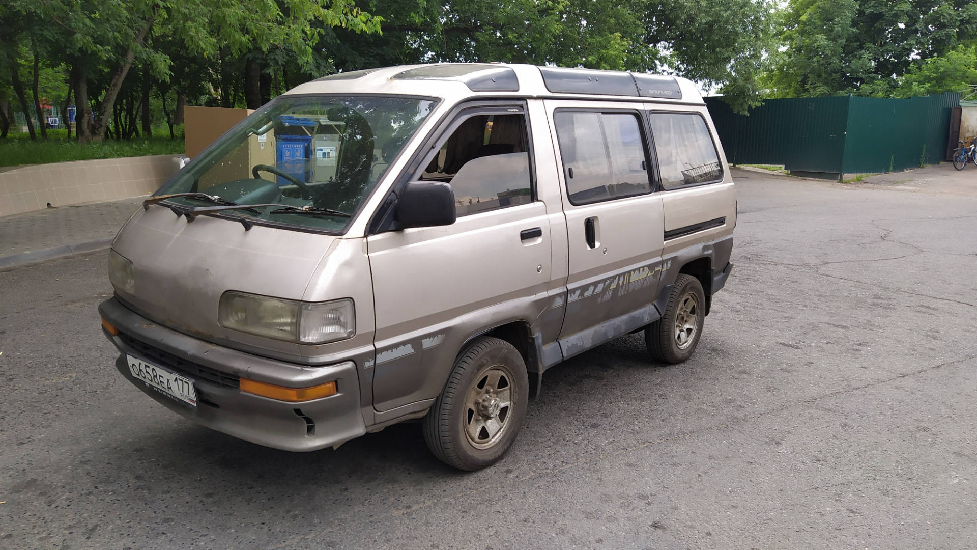 Toyota lite ace. Toyota Lite Ace 4wd. Toyota Lite Ace 1991. Toyota Lite Ace cm40. Тойота Лайт айс 1991.