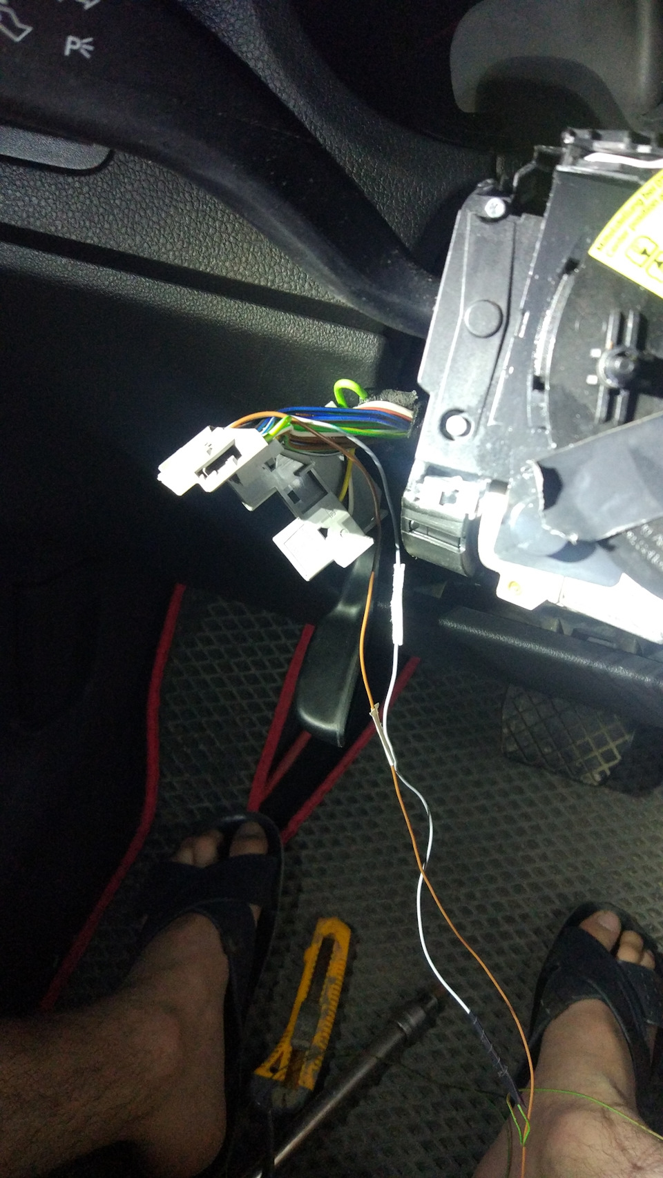 Установка мультируля от комплектации драйв — Volkswagen Polo Sedan, 1,6 ...