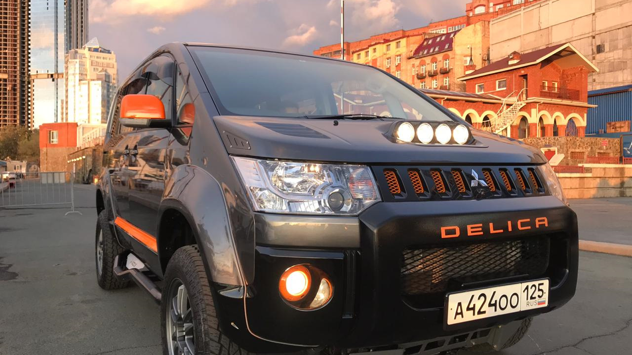 mitsubishi delica левый руль полный привод