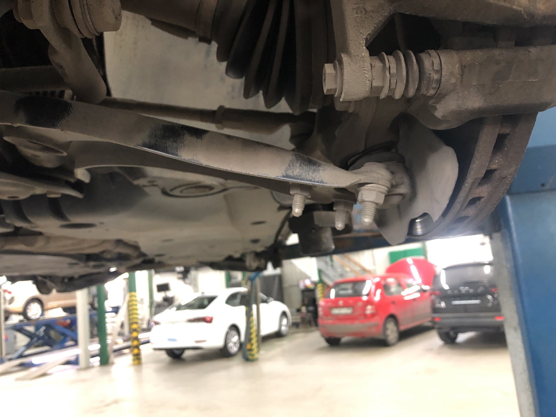 Замена привода шкода кодиак. Шрус skoda kodiaq. 02n409189. Редуктор шкода кодиак. Сальник skoda kodiaq.