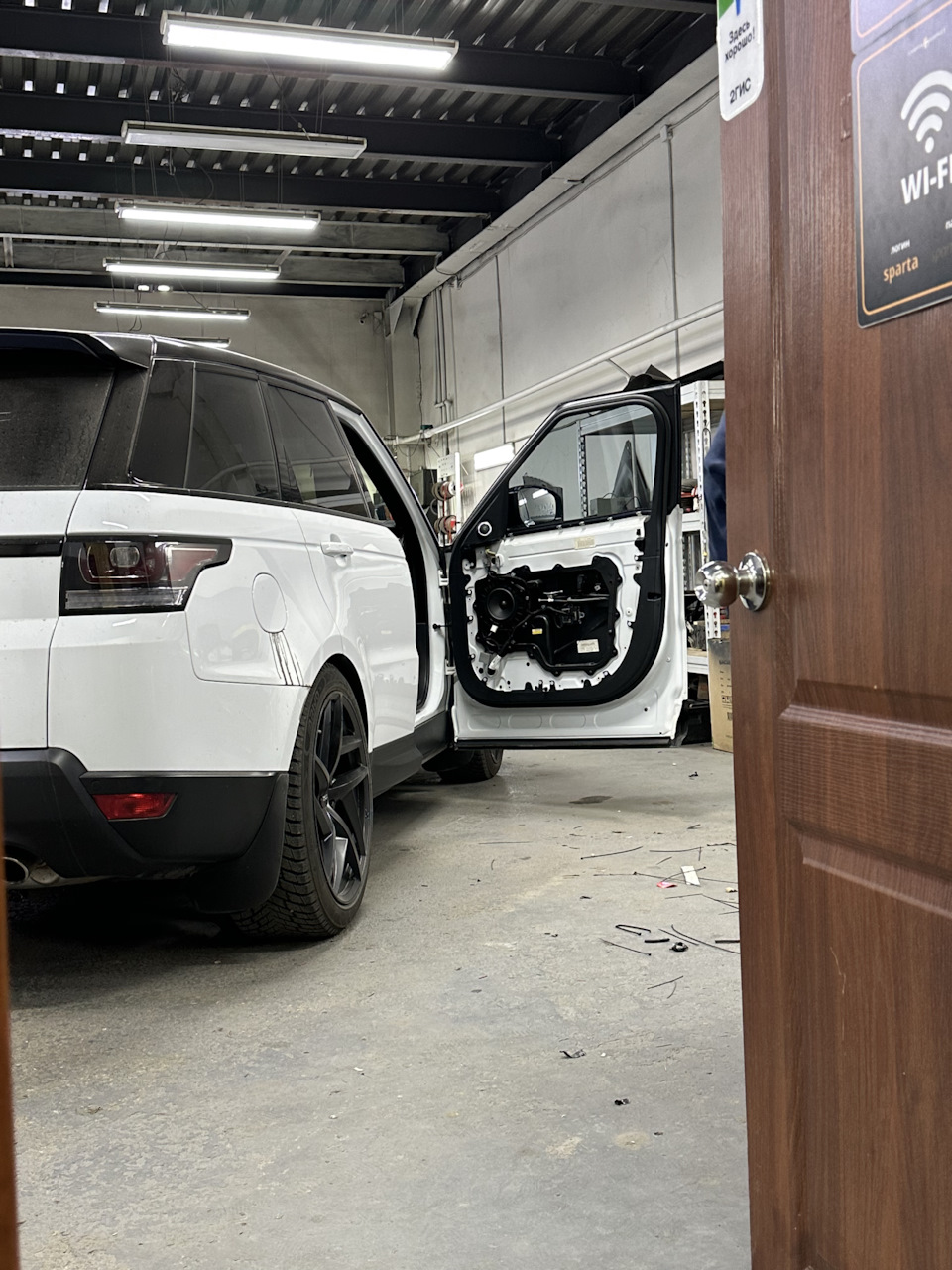 Фото в бортжурнале Land Rover Range Rover Sport (2G)