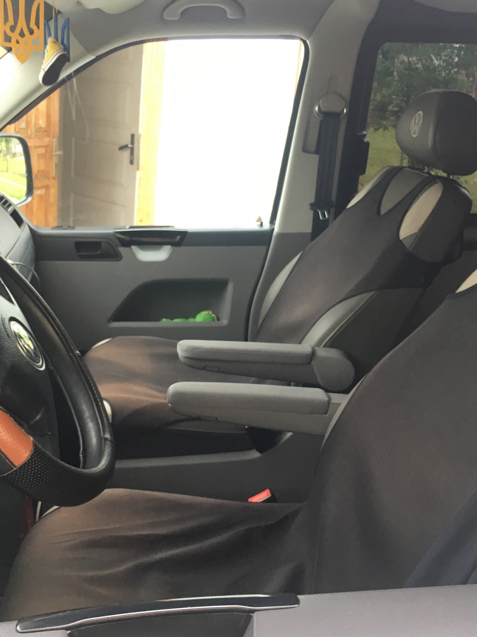Підлокітник оригінал — Volkswagen Transporter T5, 1,9 л., 2007 года ...