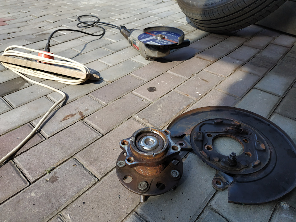 2. Заклинивший поршень в суппорте наделала делов — Dodge Caliber, 2 л ...