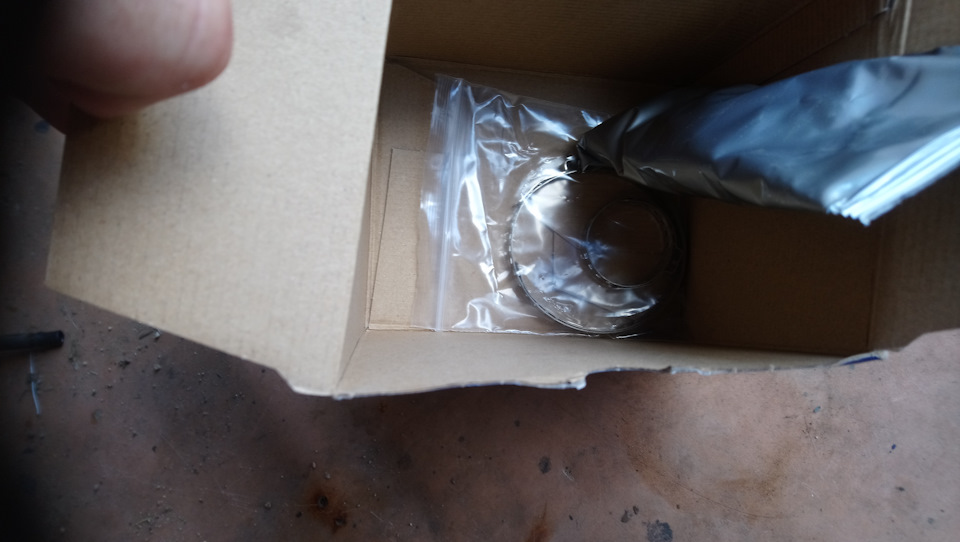 Как поменять пыльник шруса не разбирая гранаты — Renault Twingo I, 1,2 ...