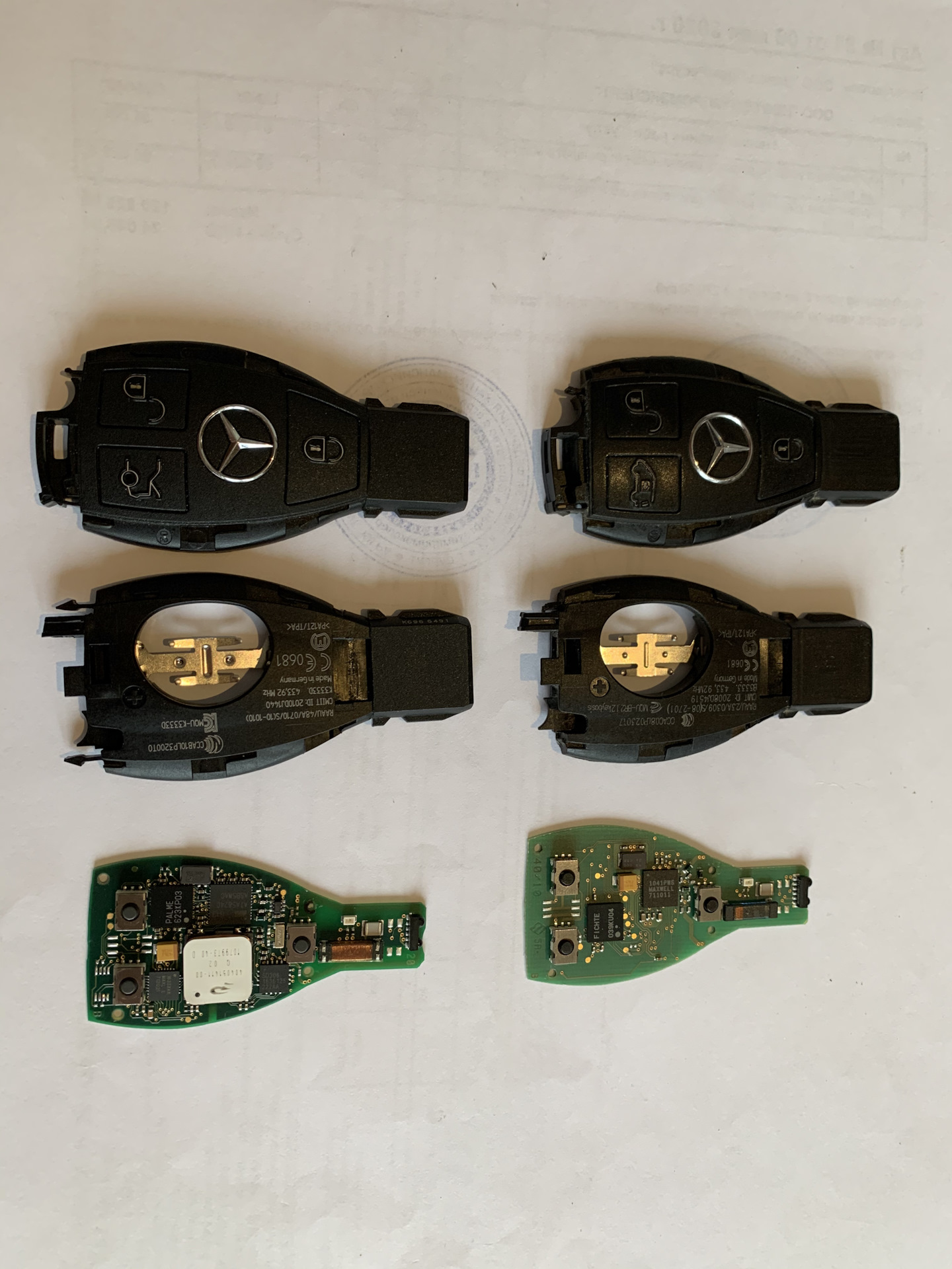 Ключ мерседес w212. Как разобрать ключ рыбку. Ключ мерседес w220. Ключ рыбка chrysler 300c. Ключ мерседес 212.