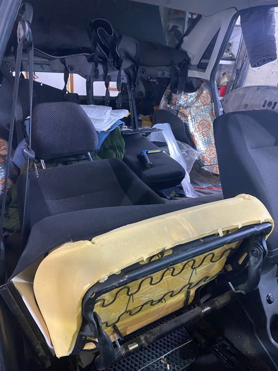 №22. Замена элементов обогрева передних сидений. — Lada Приора седан, 1 ...