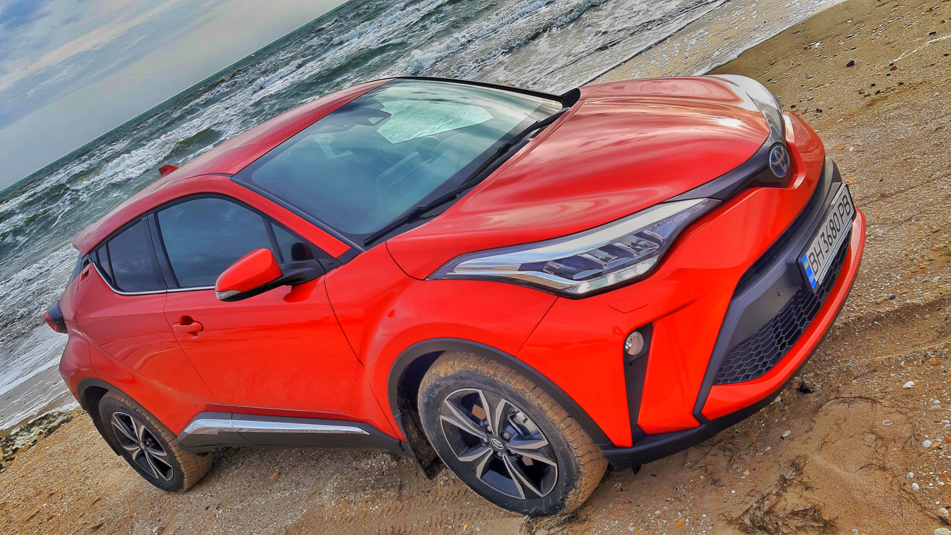 Toyota C-HR 2.0 гибридный 2021 | на DRIVE2