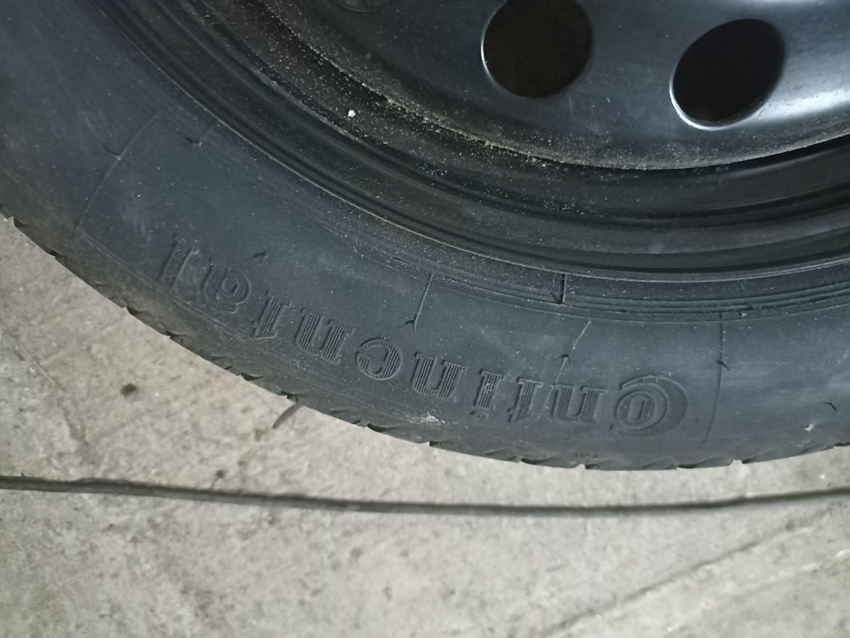 Шины всесезонные Continental 125/80 R17, штампованные диски VOLVO 17 на ...