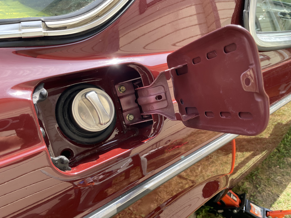 Фото в бортжурнале Mercedes-Benz W123