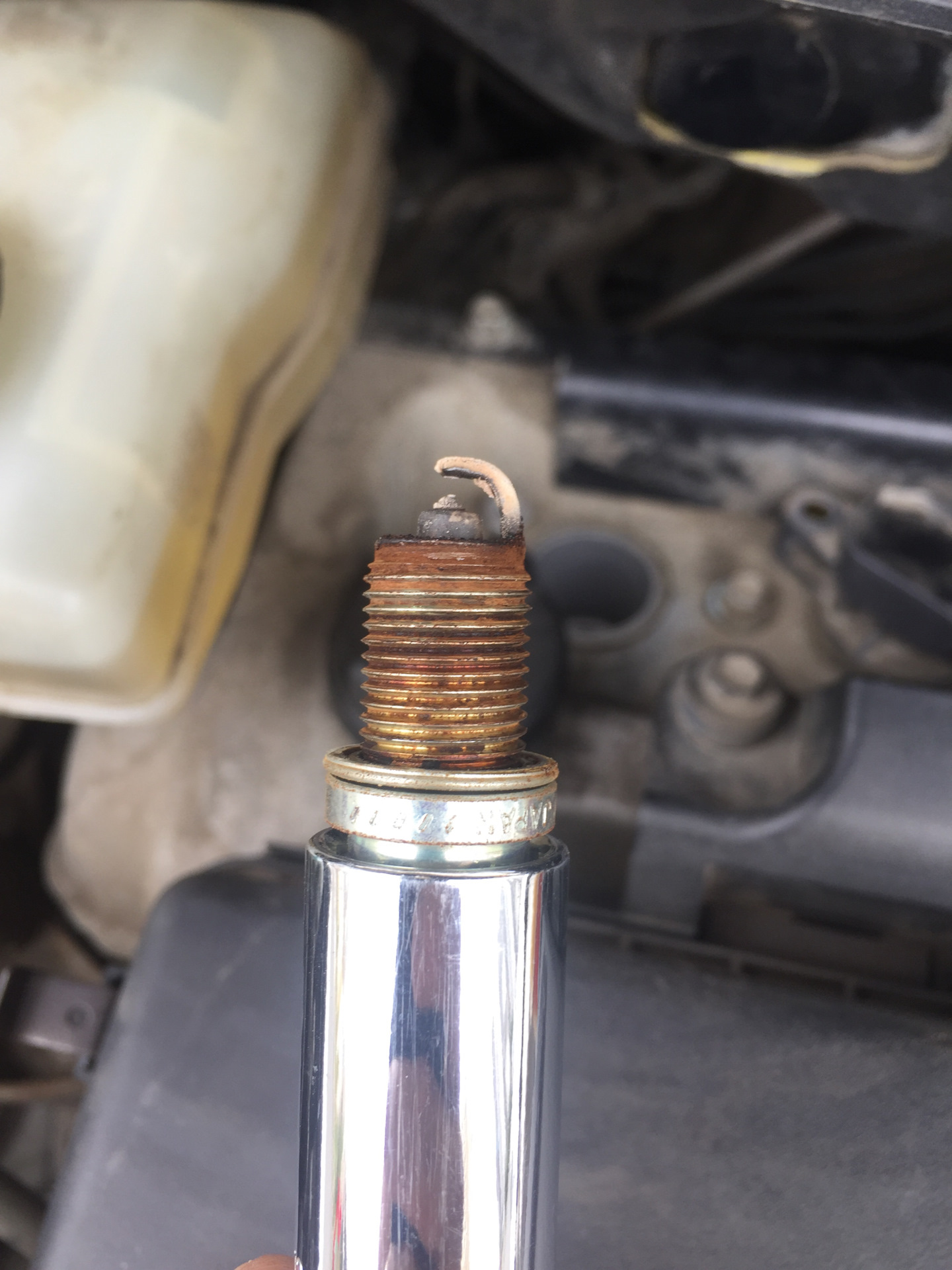 Замена иридиевых свечей — Toyota Prius (20), 1,5 л, 2004 года ...