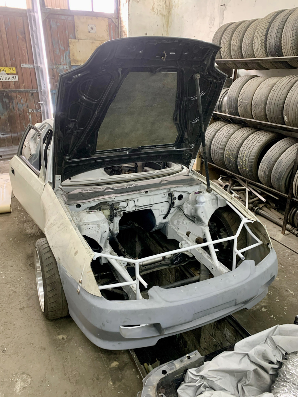 Вроде и задута уже, но там так себе по качеству и после было еще много слесарки — Honda Prelude (BB5/BB6/BB7/BB8/BB9)