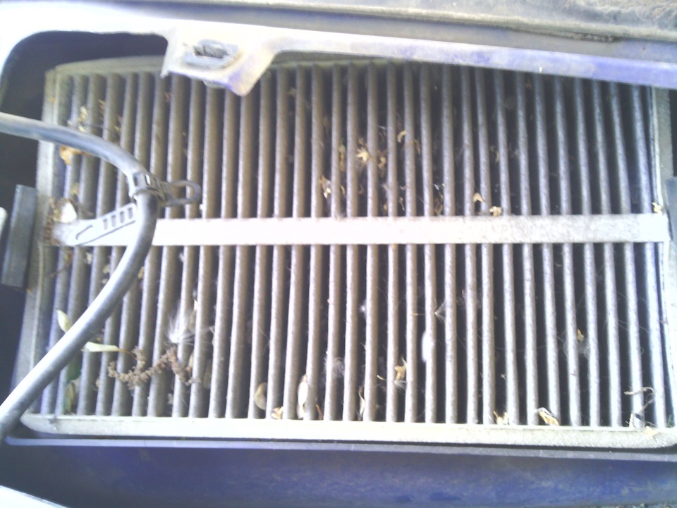 Плановая Замена Салонного фильтра. Замена хомутов на термостате. — Lada ...