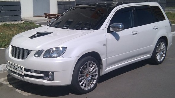 Mitsubishi airtrek turbo r Mitsubishi airtrek turbo r