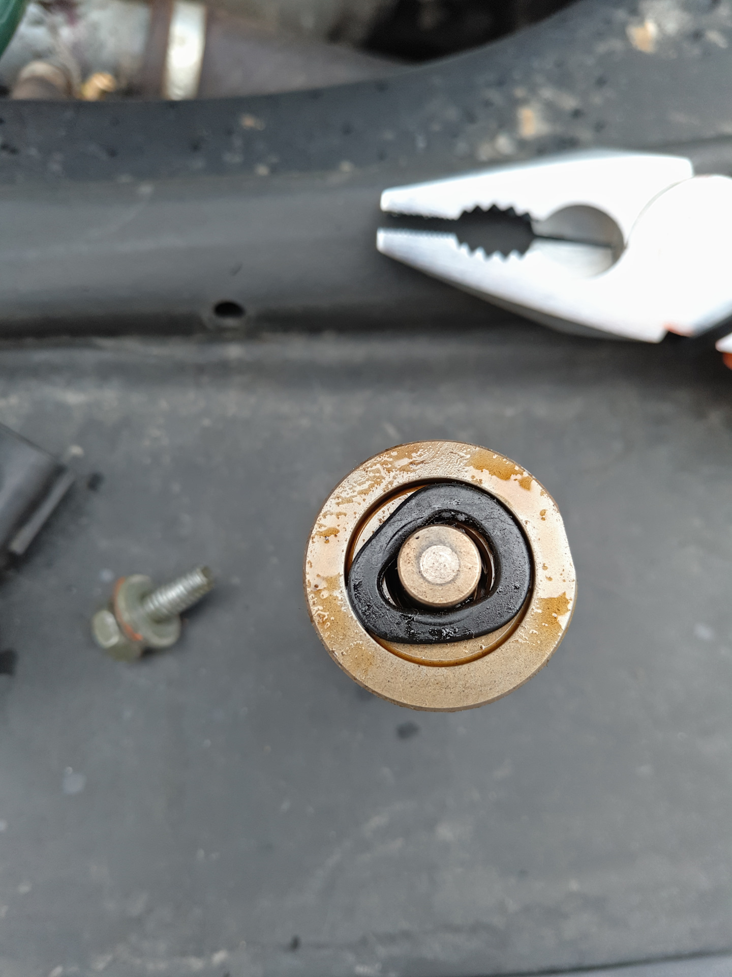 P1349 ошибка тойота. Ошибка p077c. P1349 ошибка тойота. Gw4b15 клапан vvt. Клапан vvti toyota duet.