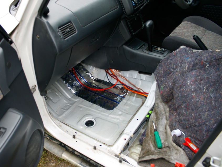 Noise and vibration isolation - Toyota RAV4 20 liter 1997