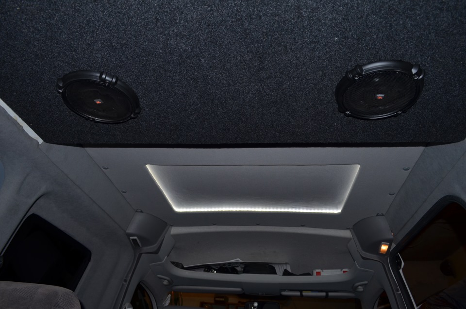 led в потолок, динамики в потолке ))) — Volkswagen Caddy (3G), 2 л ...