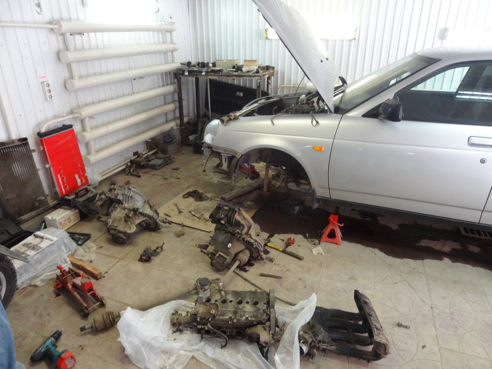 сборка автомобиля в апреле 13 года, замена КПП, ГБЦ и всей подвески ...