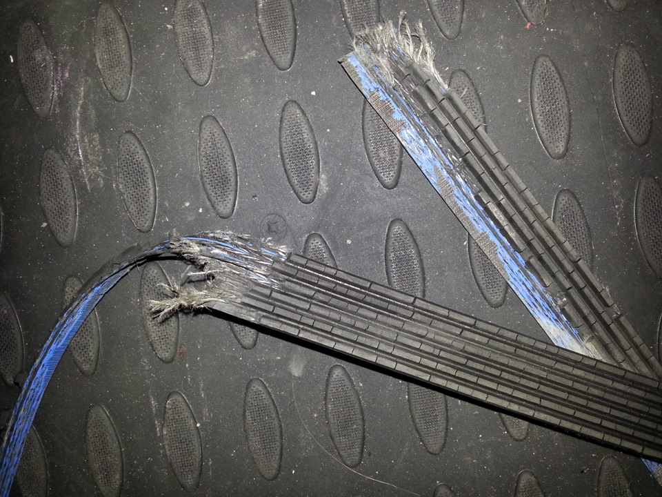 Порвался ремень навесного Gates 6PK1070 — Peugeot 307, 1,6 л, 2006 года ...