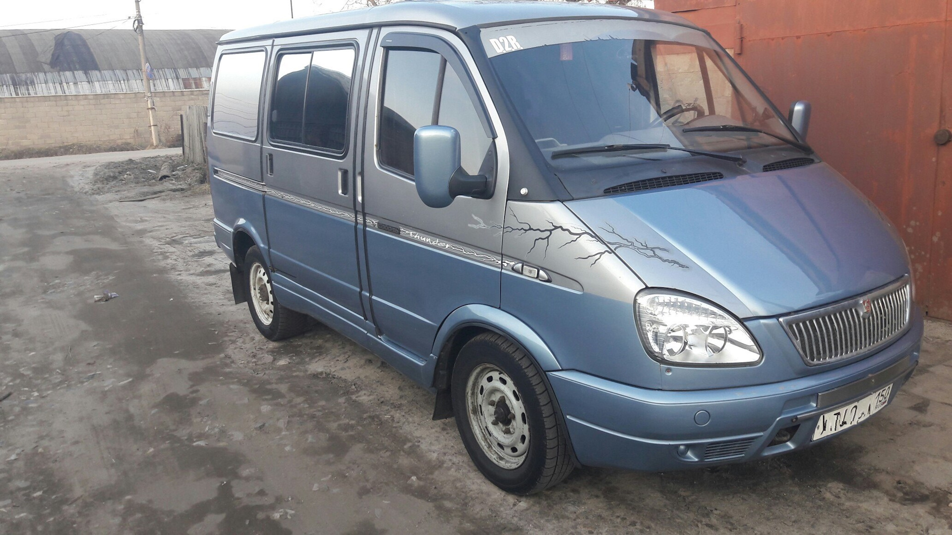 ГАЗ 2217 Баргузин серебристый 2007