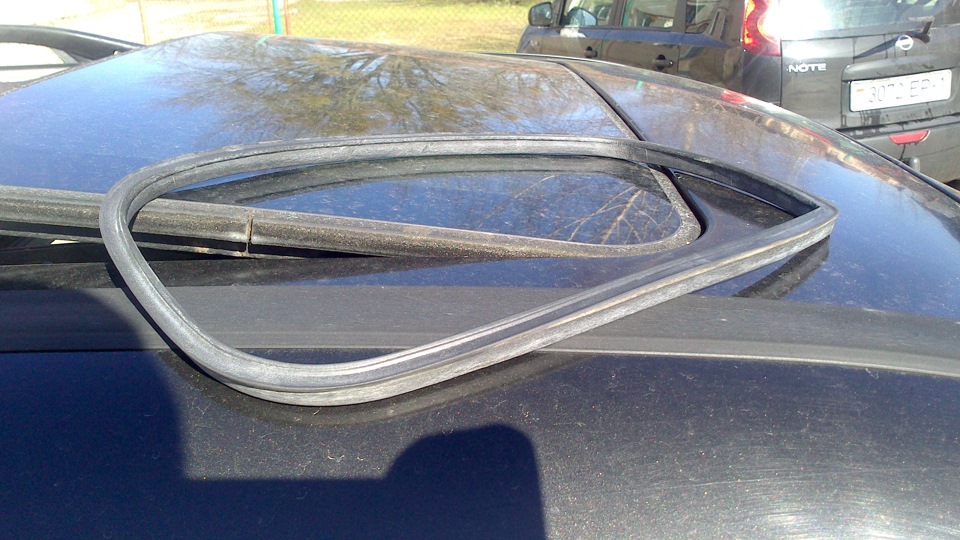 Конденсат в фаре — Volkswagen Passat B3, 1,8 л, 1990 года | своими ...